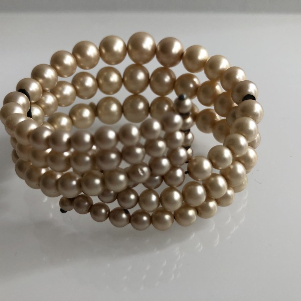 EUC - Vintage Pearl Cuff Bracelet - Picture 3 of 5